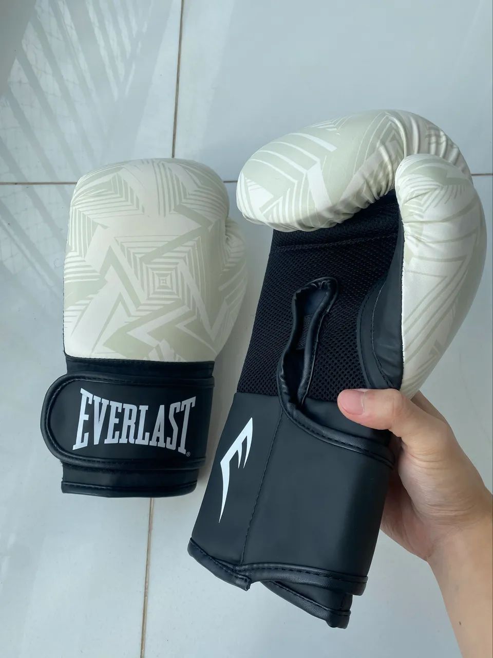 Luva Spark Everlast Boxe/ Muay Thai 12oz - Foto 3