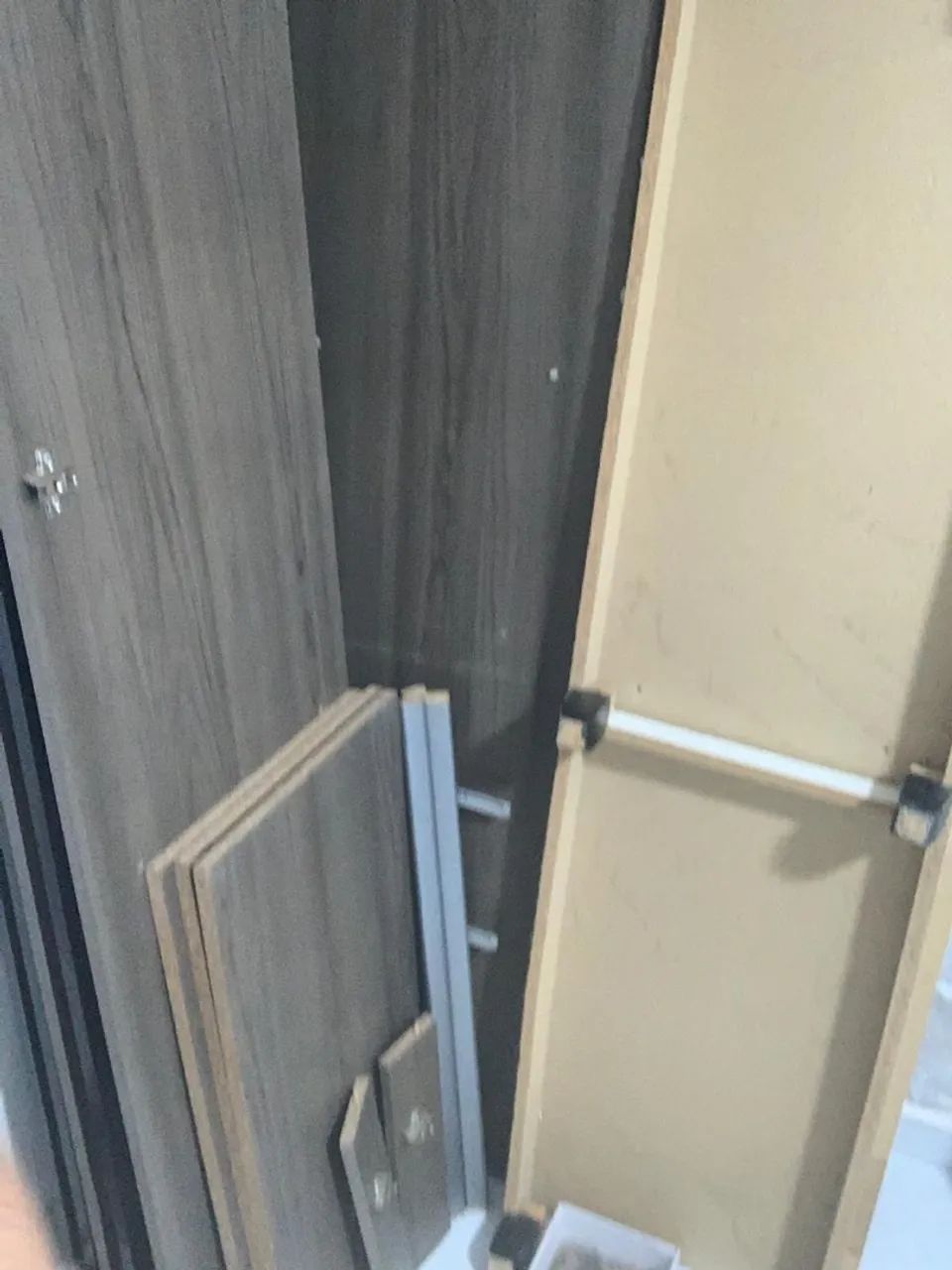 GUARDA-ROUPA 6 PORTAS - Foto 4