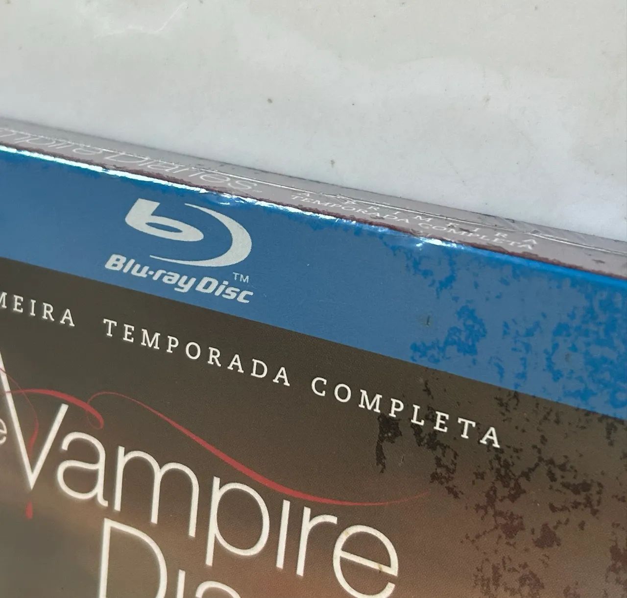 Blu-ray: The Vampire Diaries (O Diário dos Vampiros) - Lacrado - 1ª temporada - 4 discos - Foto 4