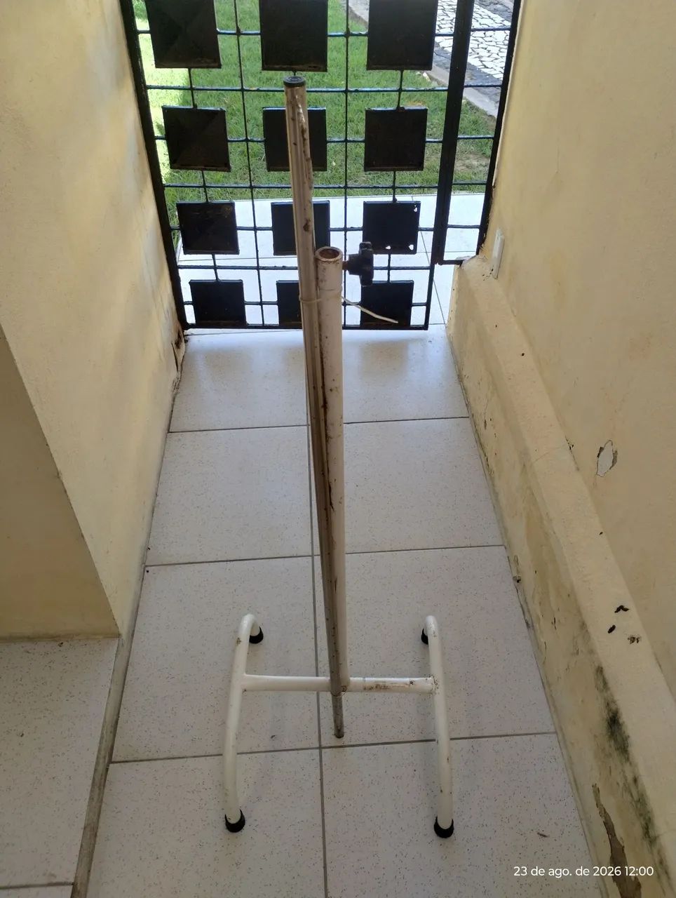 Muleta e suporte para soro - Foto 2