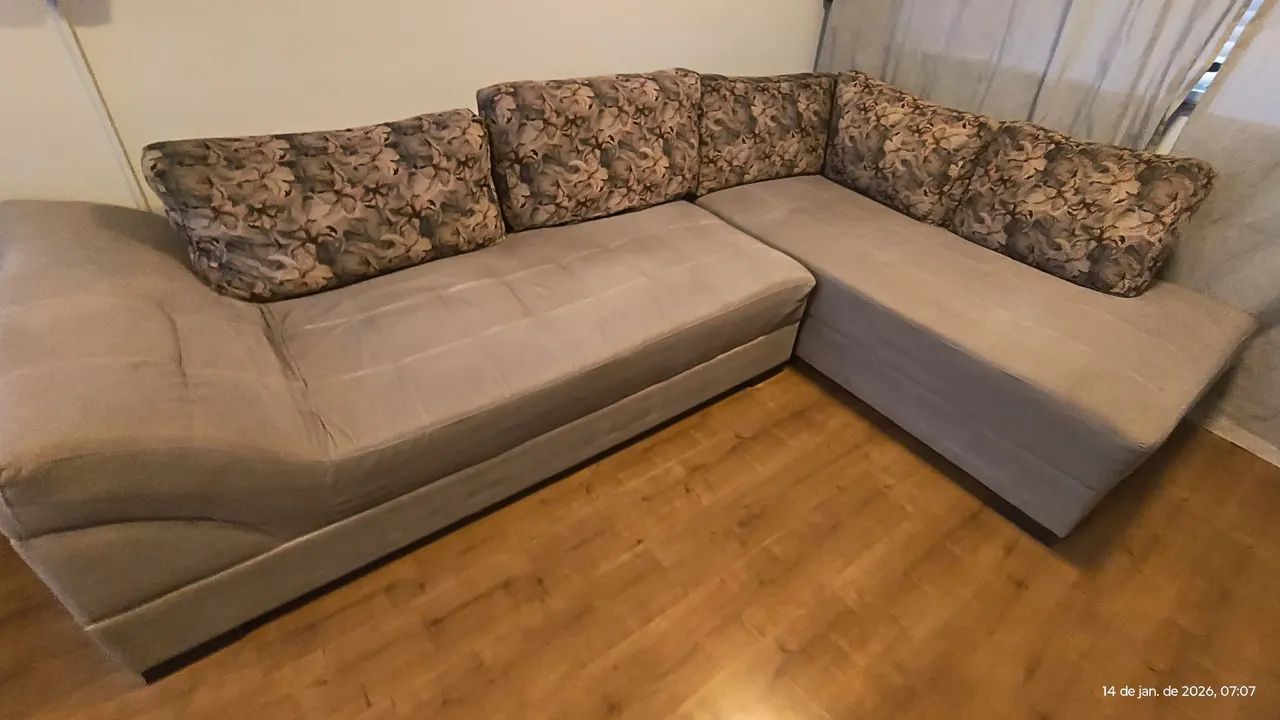 Sofá 4 lugares - Semi novo.  - Foto 5