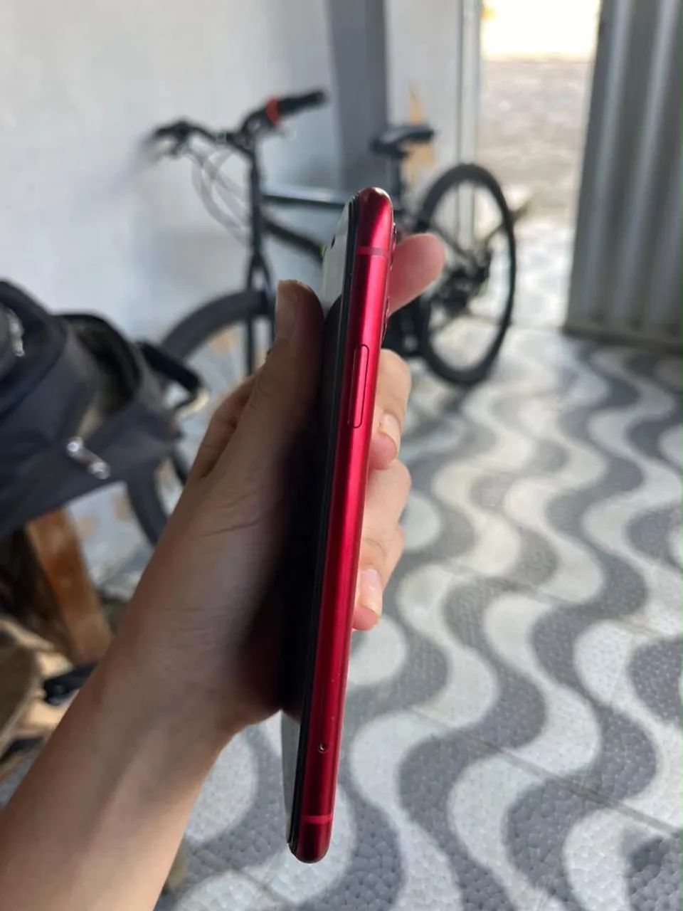 iPhone 11 64gb - Troco em pc gamer - Foto 4