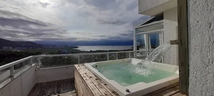 Cobertura para aluguel com 208 metros quadrados com 3 quartos em Trindade - Florianópolis  - Foto 2