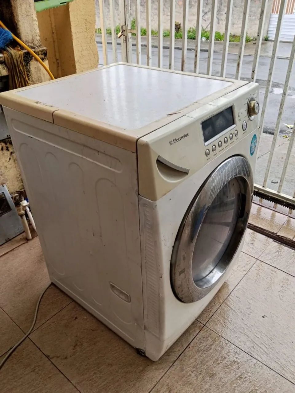 Lava e Seca Electrolux 11kg EXCELENTE  - Foto 3