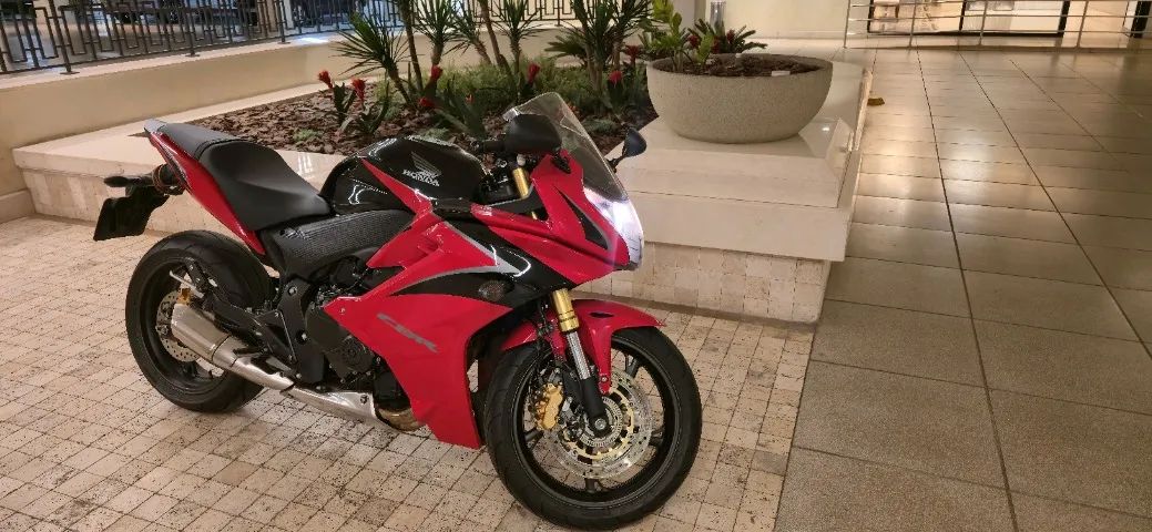 CBR 600F