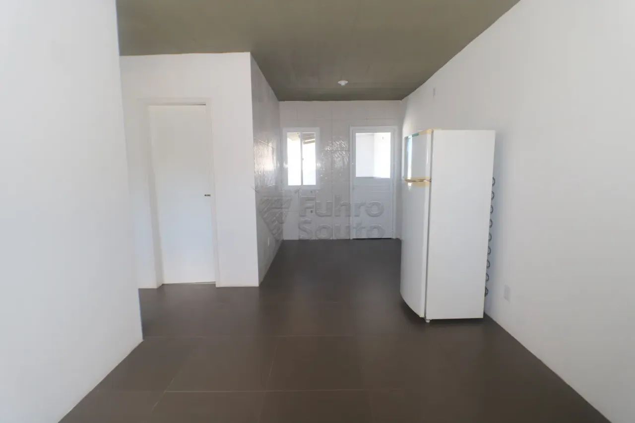 Casa em Condomínio com 2 Dormitórios e Sacada no Laranjal - Foto 5