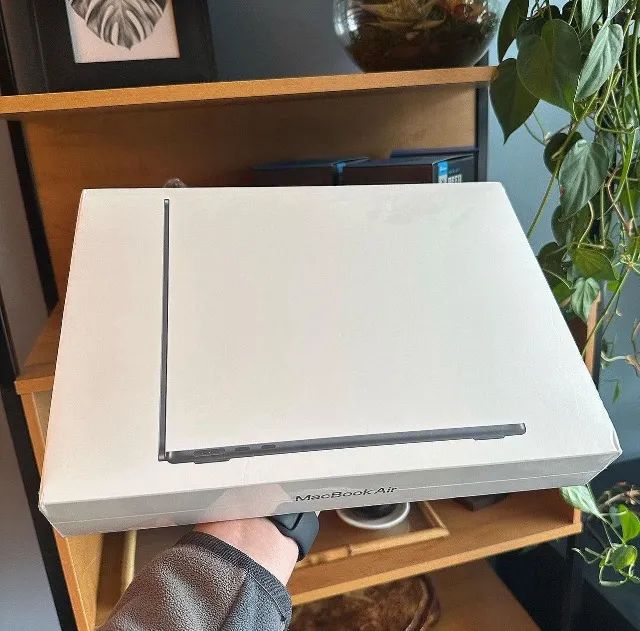 MacBook Air M5 (2026) 13.6? - 512 SSD 16GB Ram - Lacrado