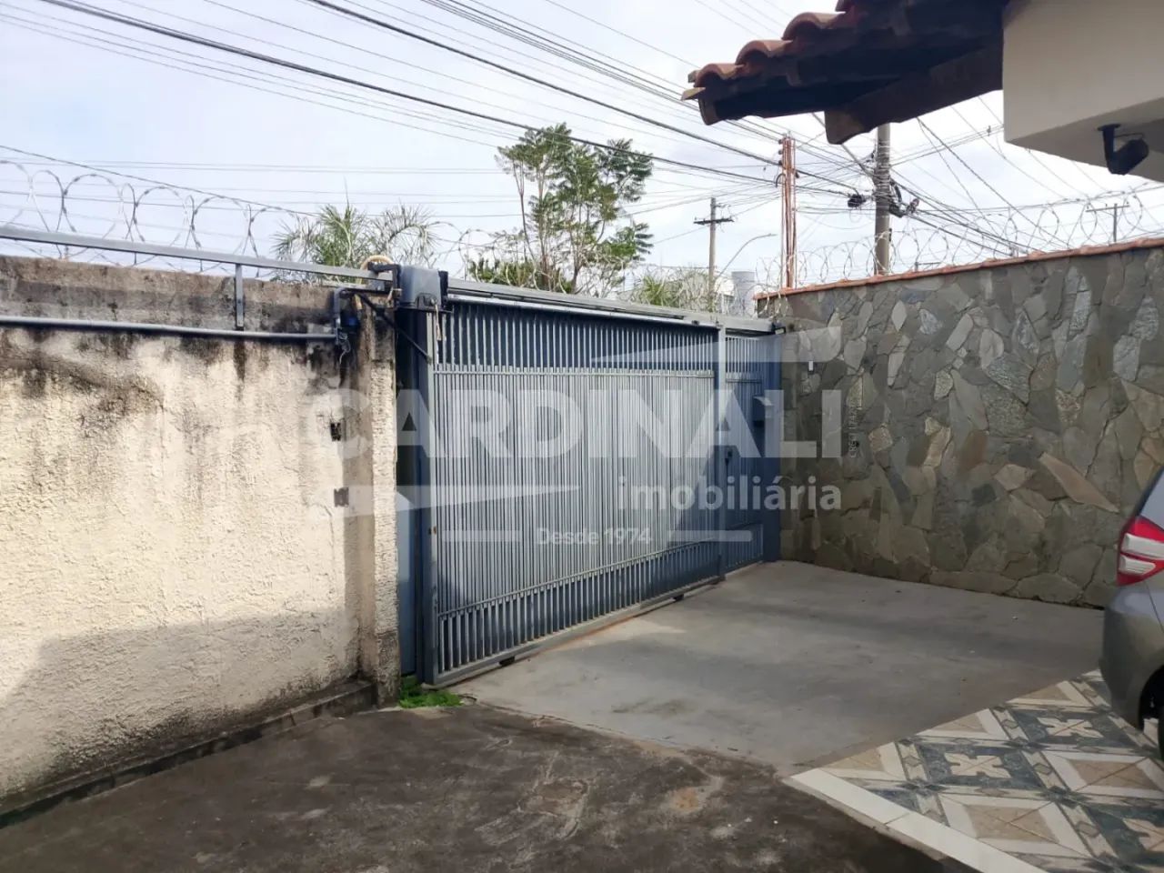 Casa com excelente localização próximo comércio e supermercados - Foto 2