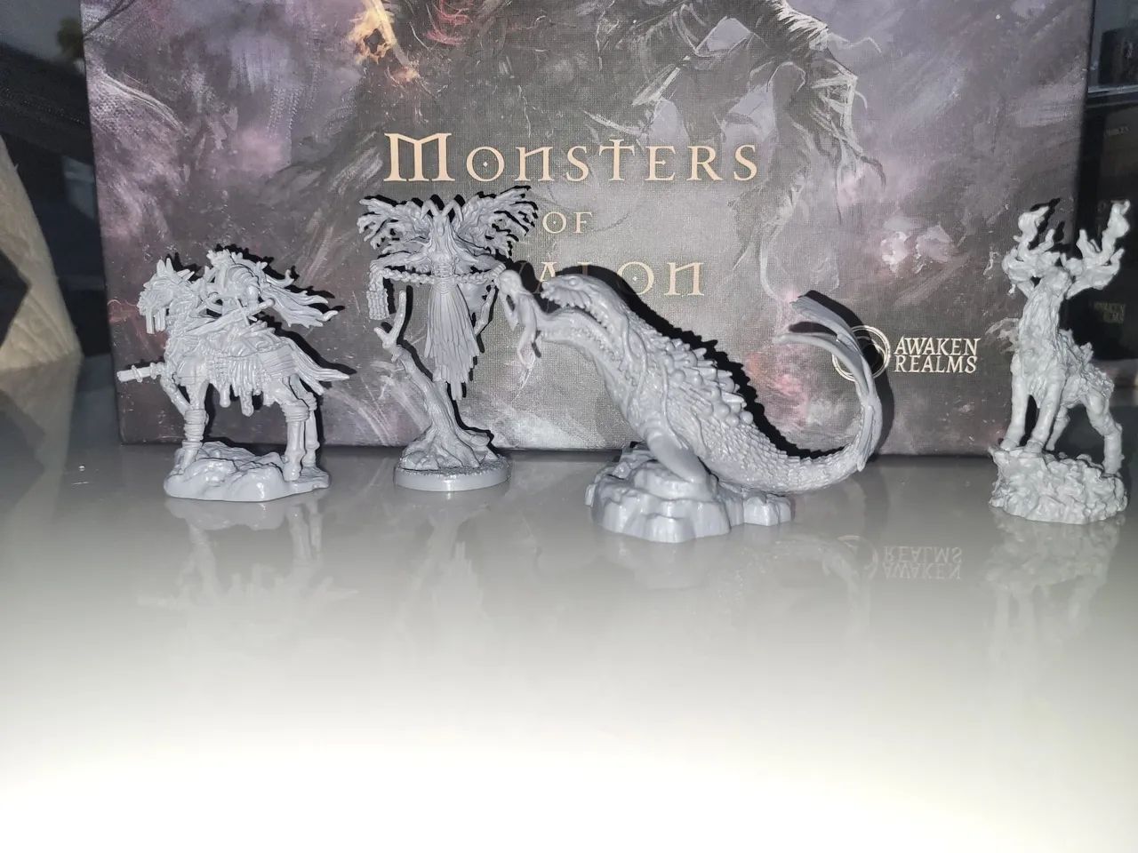  Monster of Avalon e Companions - Foto 3