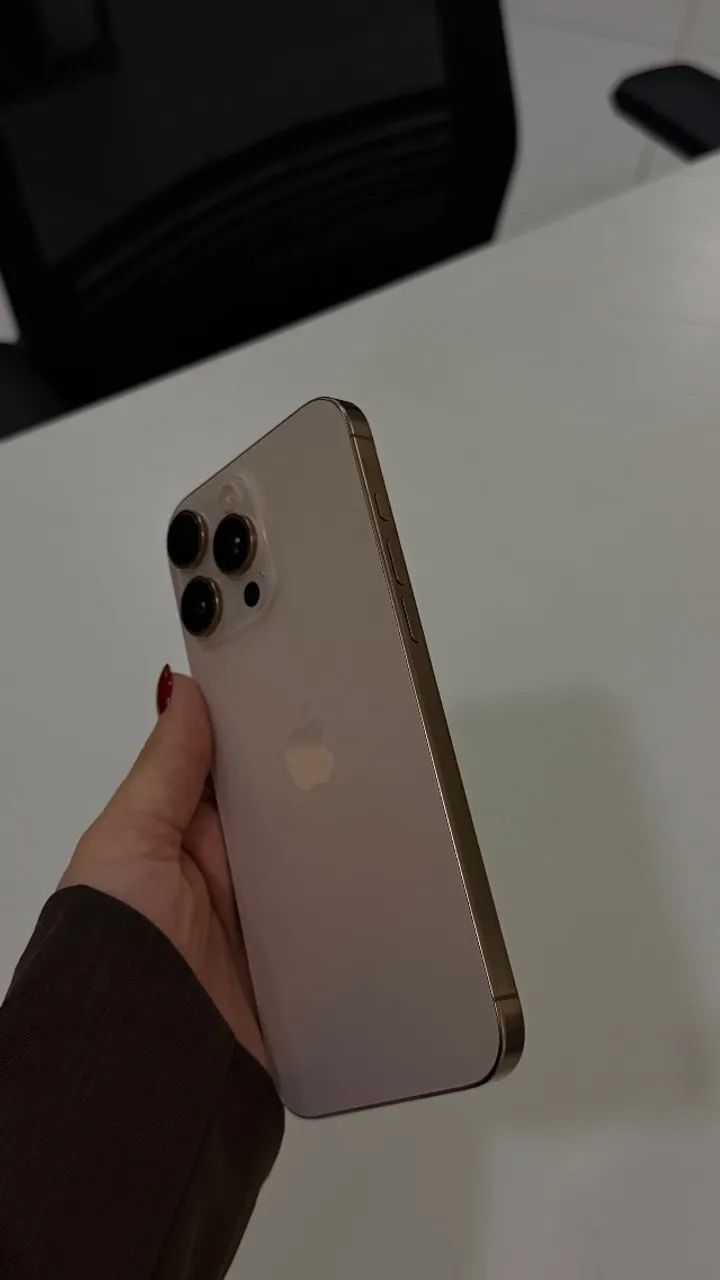iPhone 16 pro Max  - Foto 2