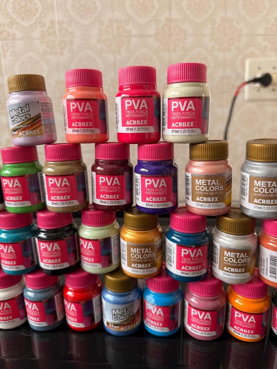 32 tintas artesanato acrilex pva e metal colors nunca usadas - Foto 6