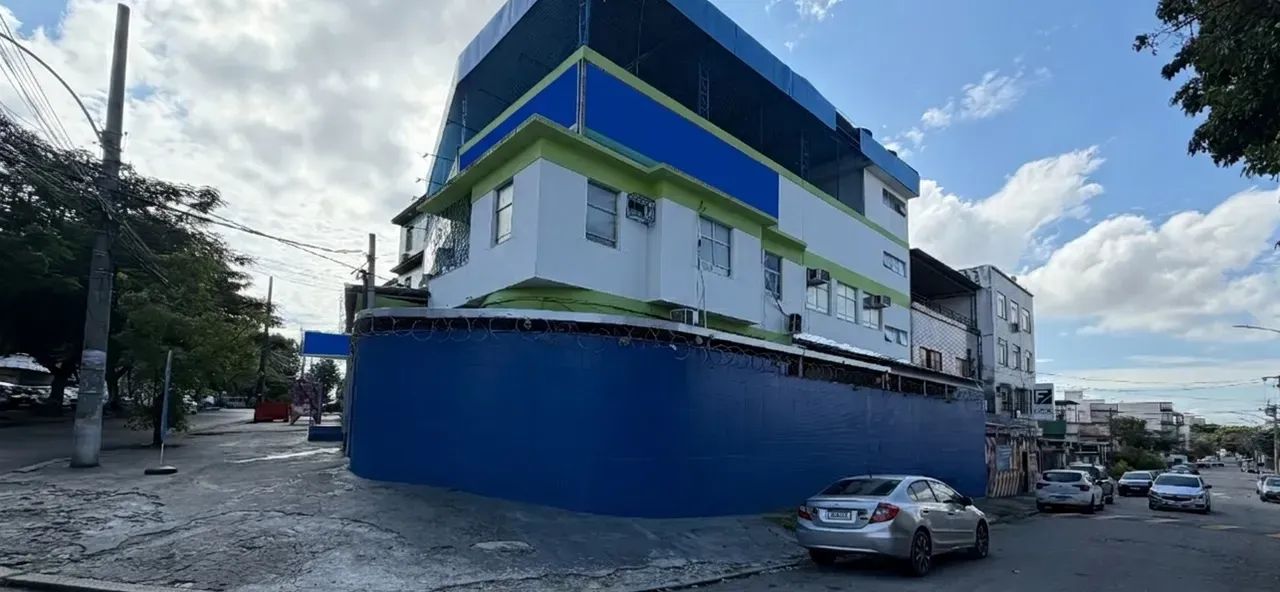 Av. Meriti: Prédio com 973 m² Próximo ao Shopping Carioca