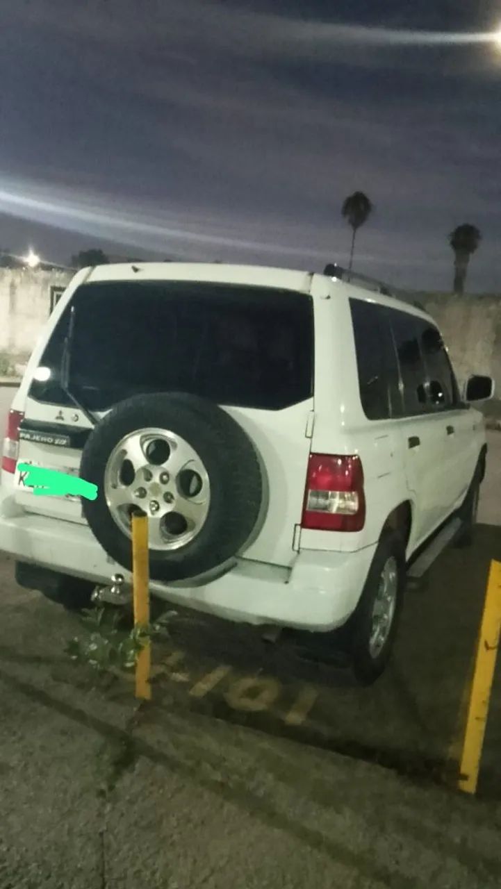 Pajero Io 2000 4X4 automático  - Foto 2