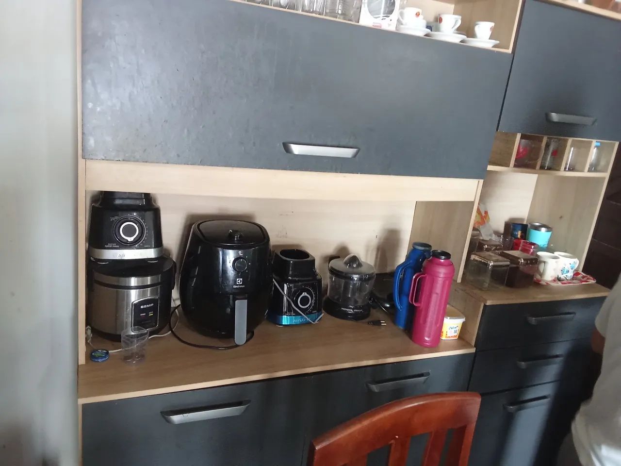 Vendo armário 