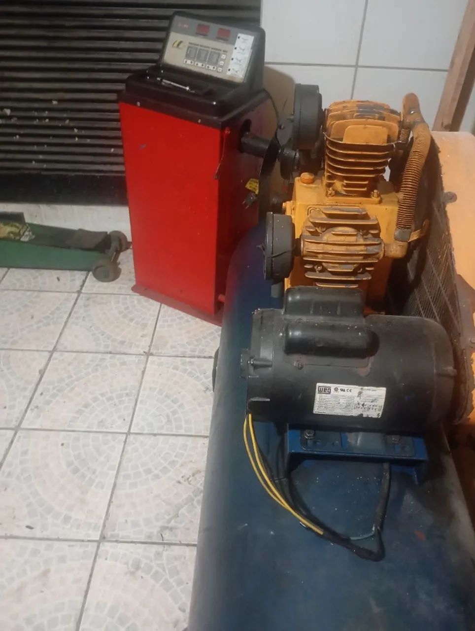 Compressor  balanceado tá e macaco  - Foto 2