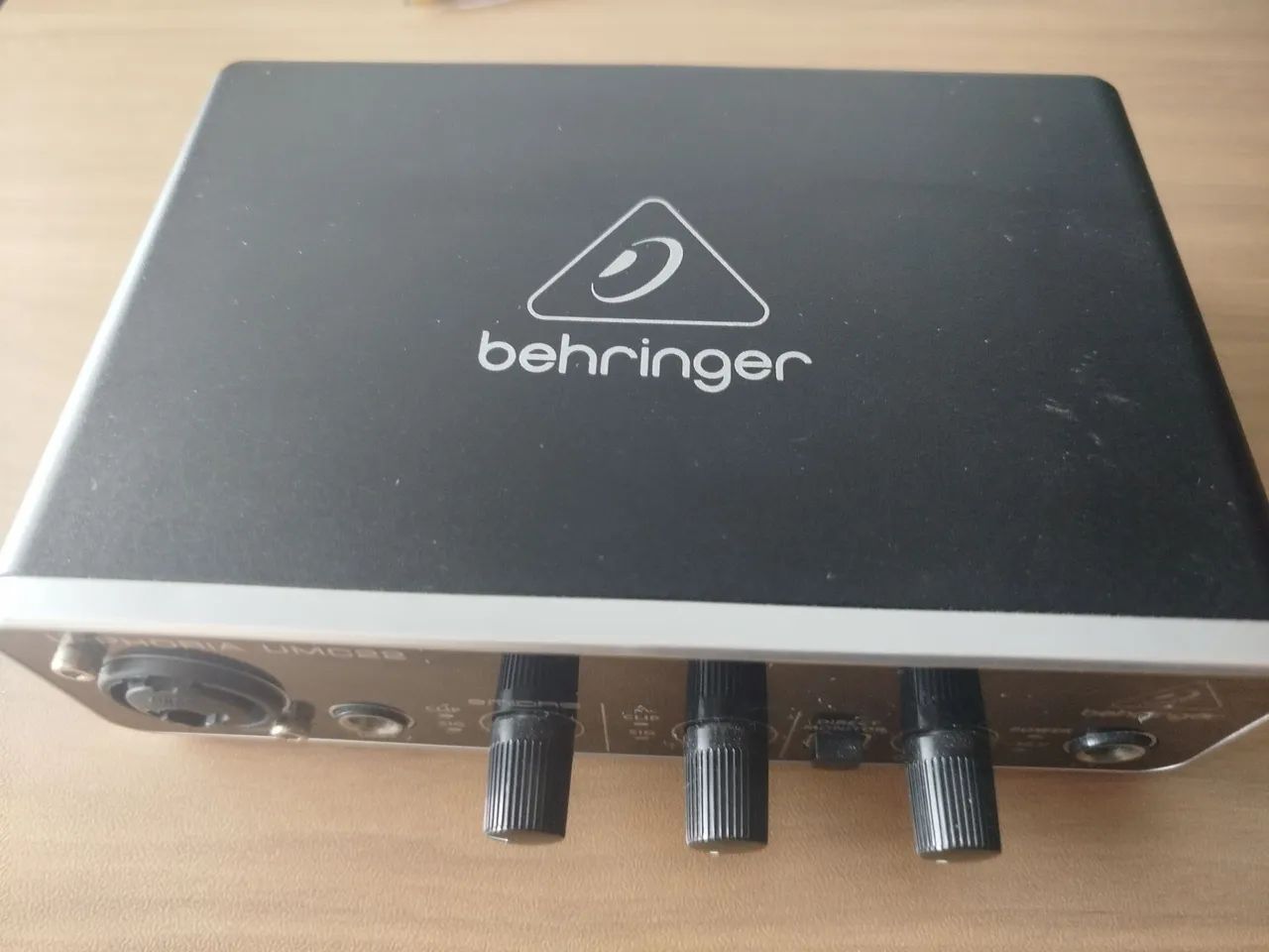 Interface de áudio Behringer - Foto 2