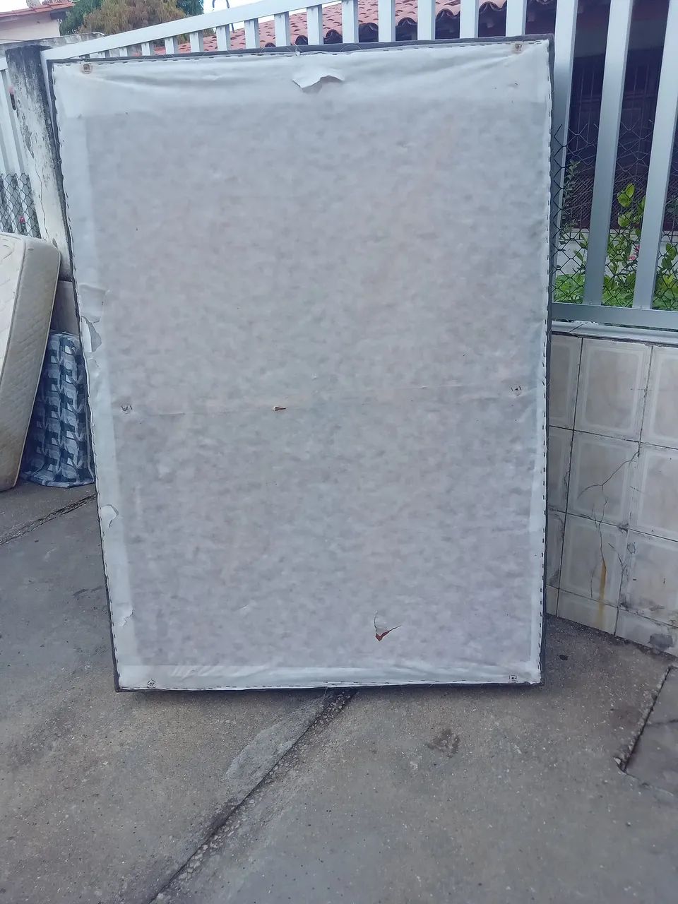 Vendo base de cama box de casal. - Foto 2