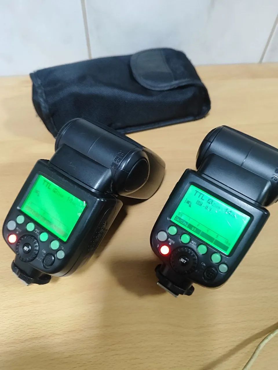 Flash GODOX TT685f para FUJI - Duas unidades 