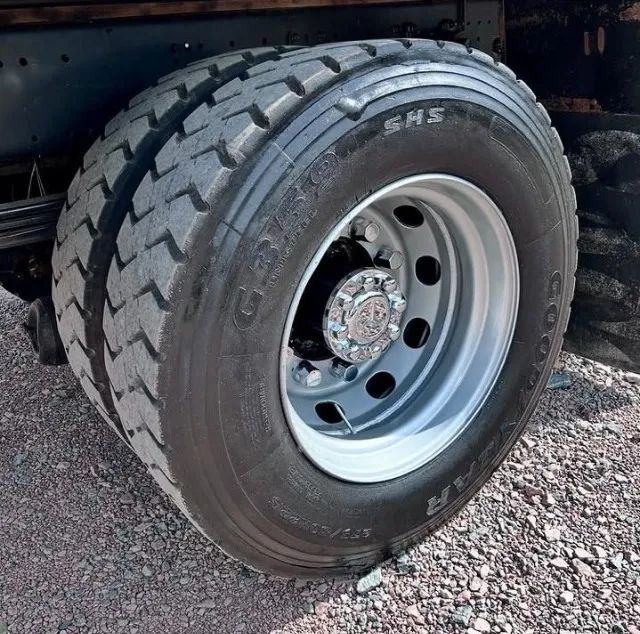 mb atego 1418 4x2 2006 baú 6,8m - Foto 9