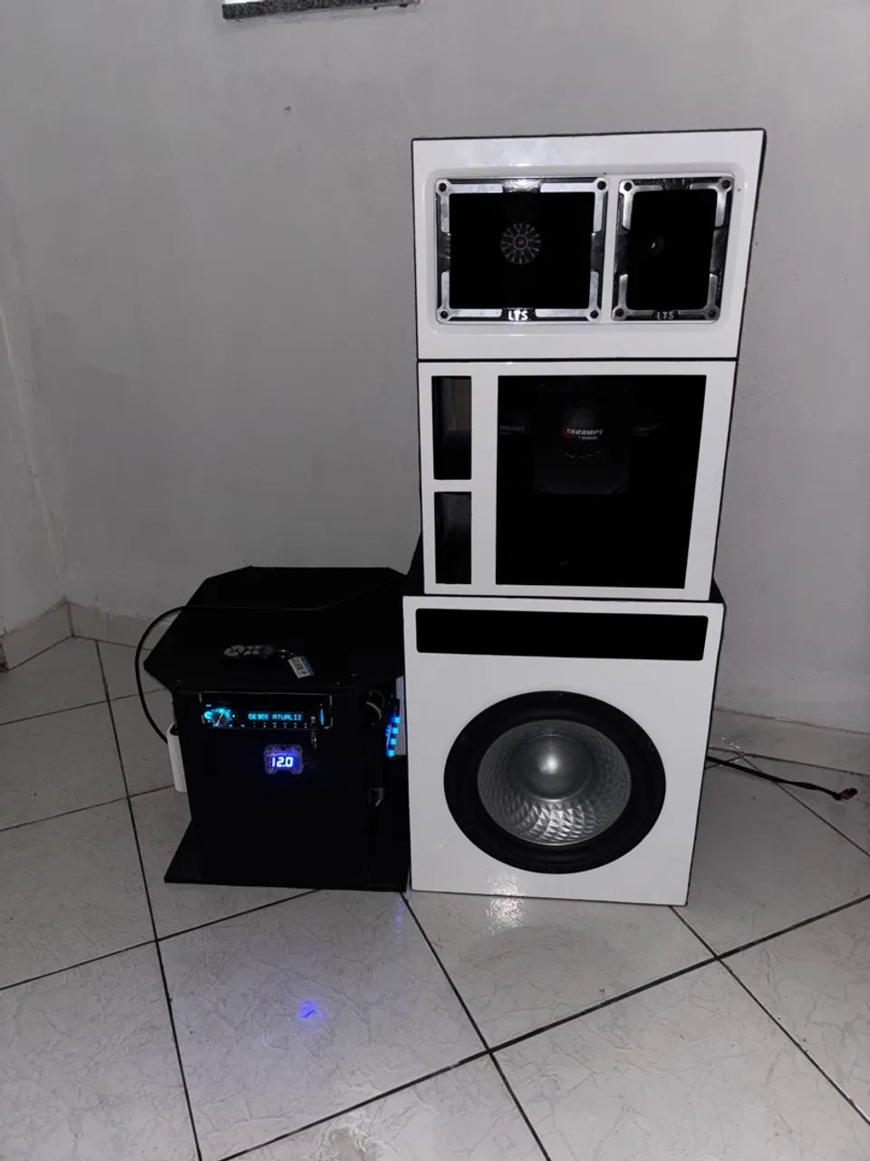 Som interno topado