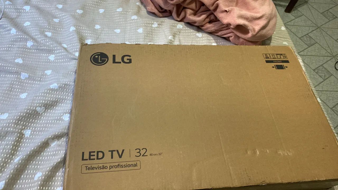 Tv 32 polegadas LG na caixa nova