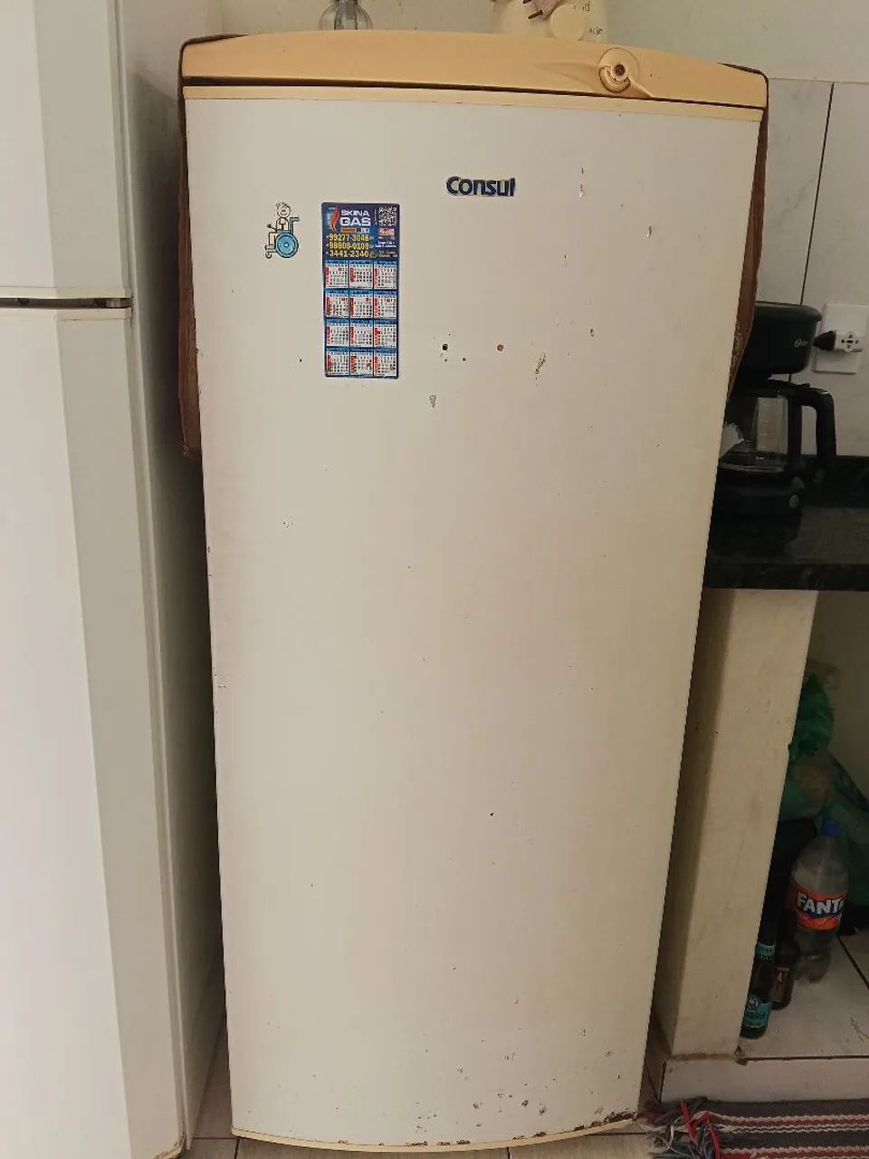 Vendo geladeira usada simples