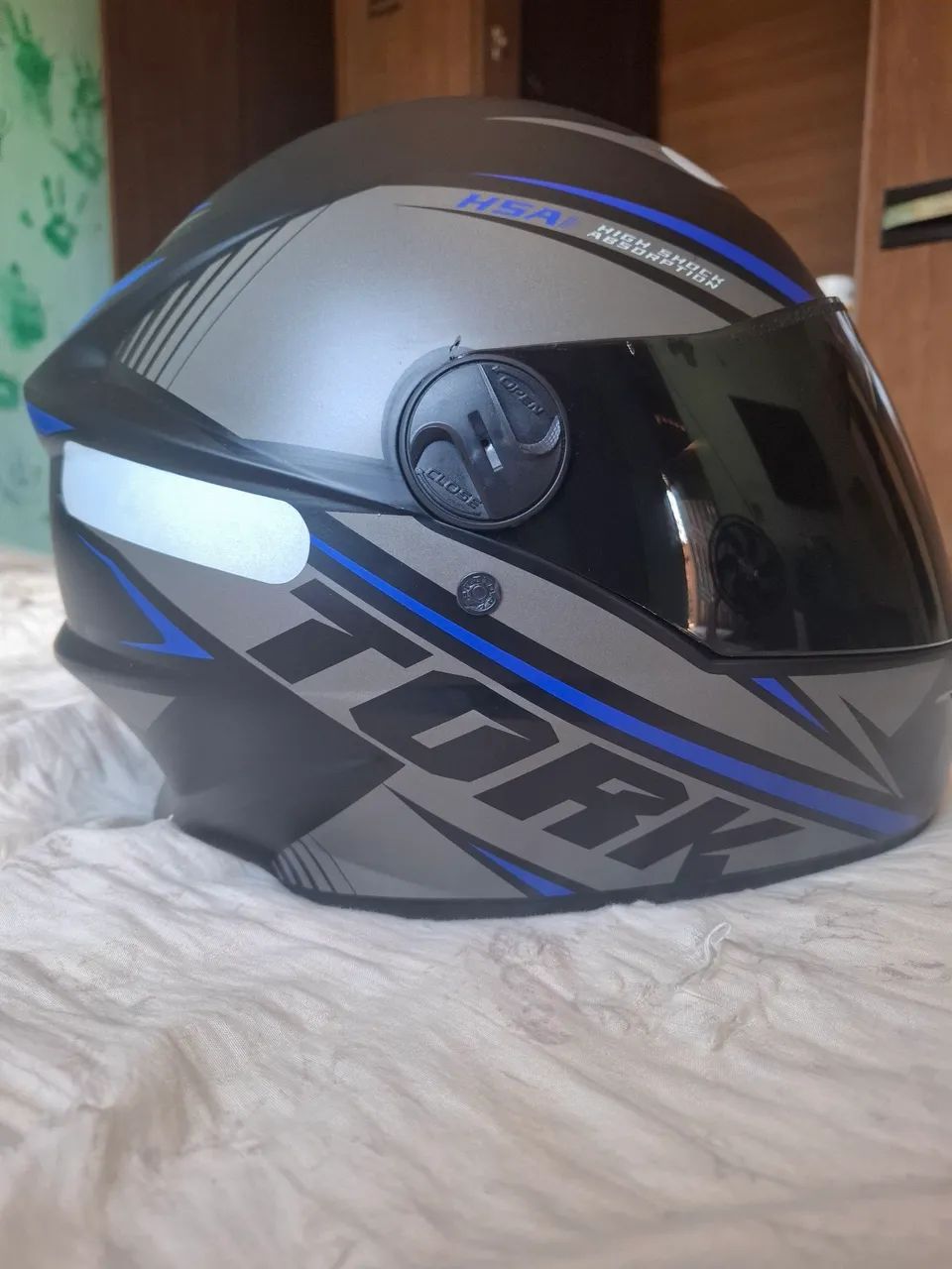Capacete esportivo 