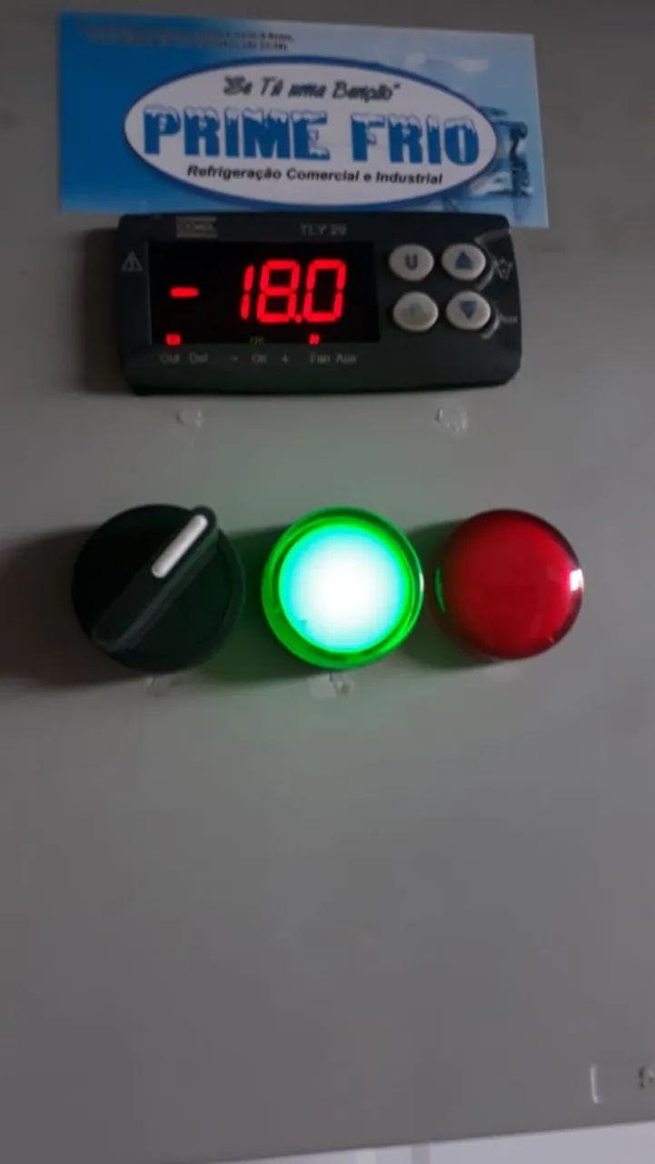 Auxiliar ou 1/2 com experiência  - Foto 5