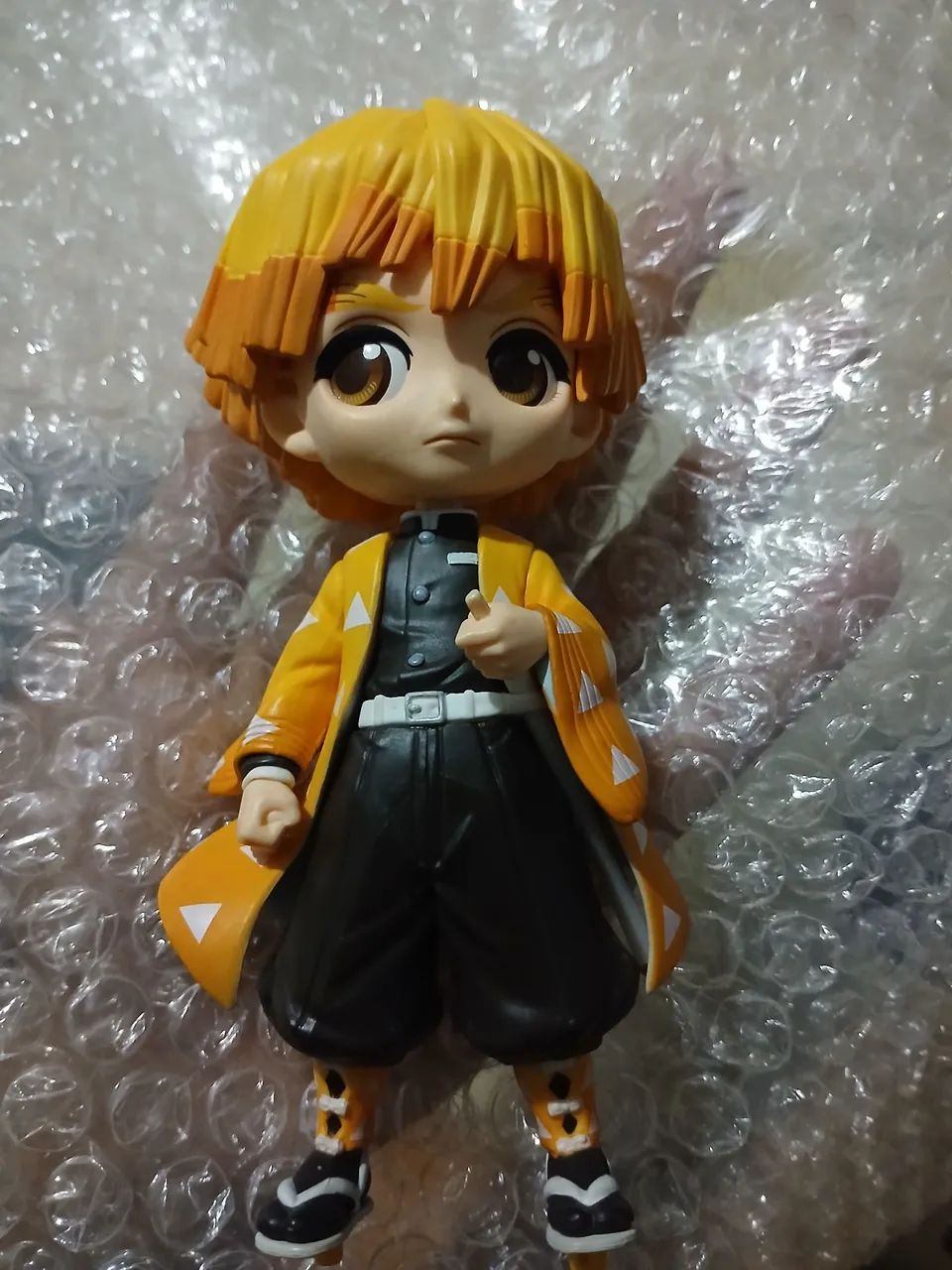 Qposket Zenitsu Demon Slayer (Original) - Foto 2