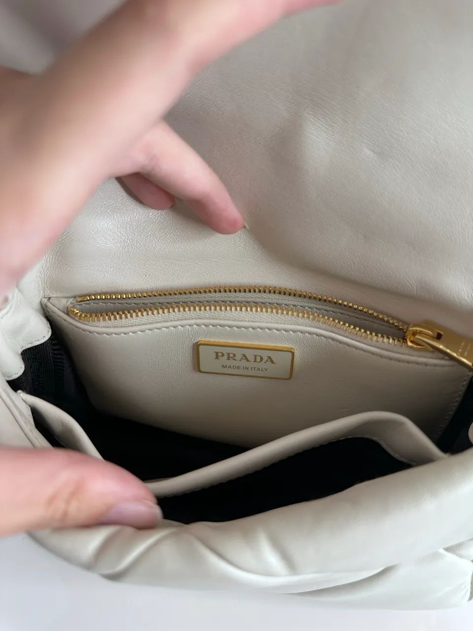 Bolsa Prada Com Certificado - Foto 4