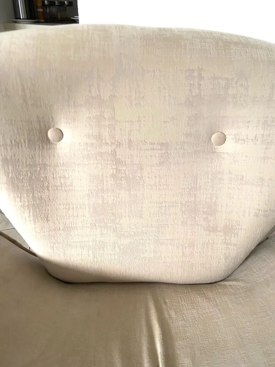 Poltrona Decorativa Confortável e Moderna - Ótimo Estado! - Foto 3