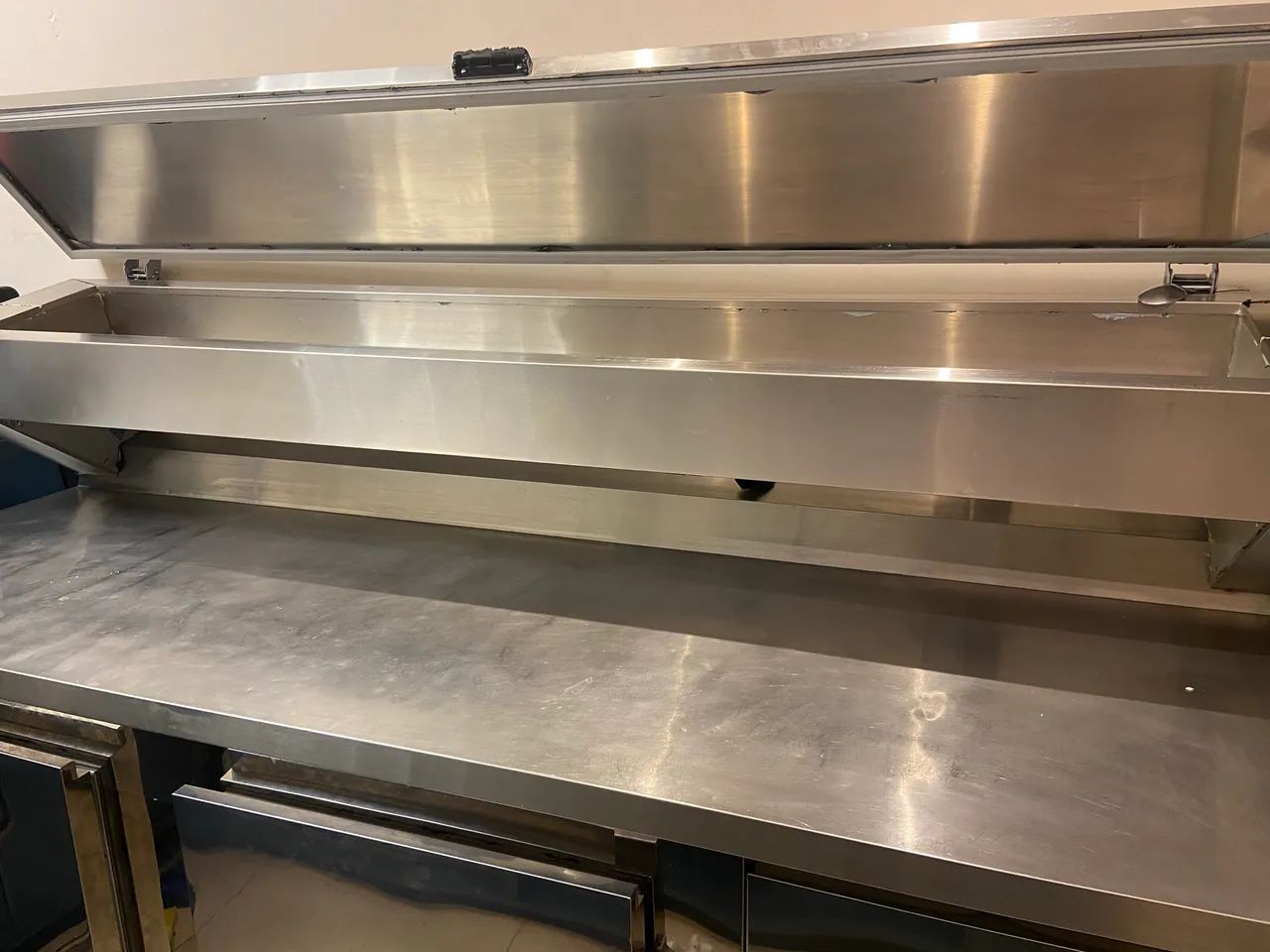 Balcão refrigerado com condimentadora - Gelopar - Foto 3