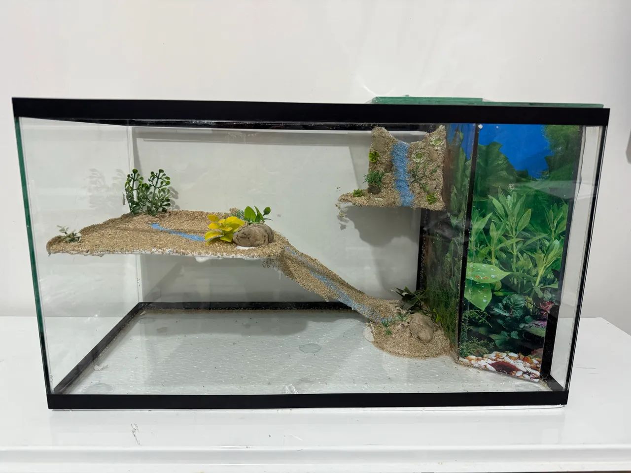 Aquaterrario novo decorado com sump de filtragem e cascata de água  - Foto 2