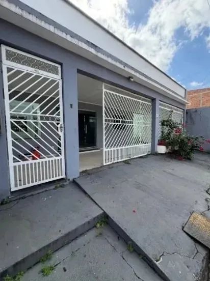 VENDE-SE ÓTIMO IMÓVEL EM SAMAMBAIA NORTE