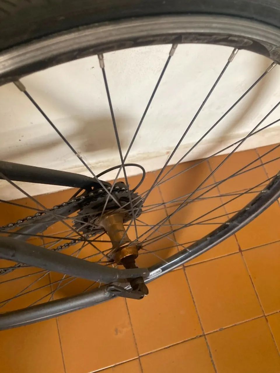 Caloi 10 Speed - clássica preta e dourada - Foto 4