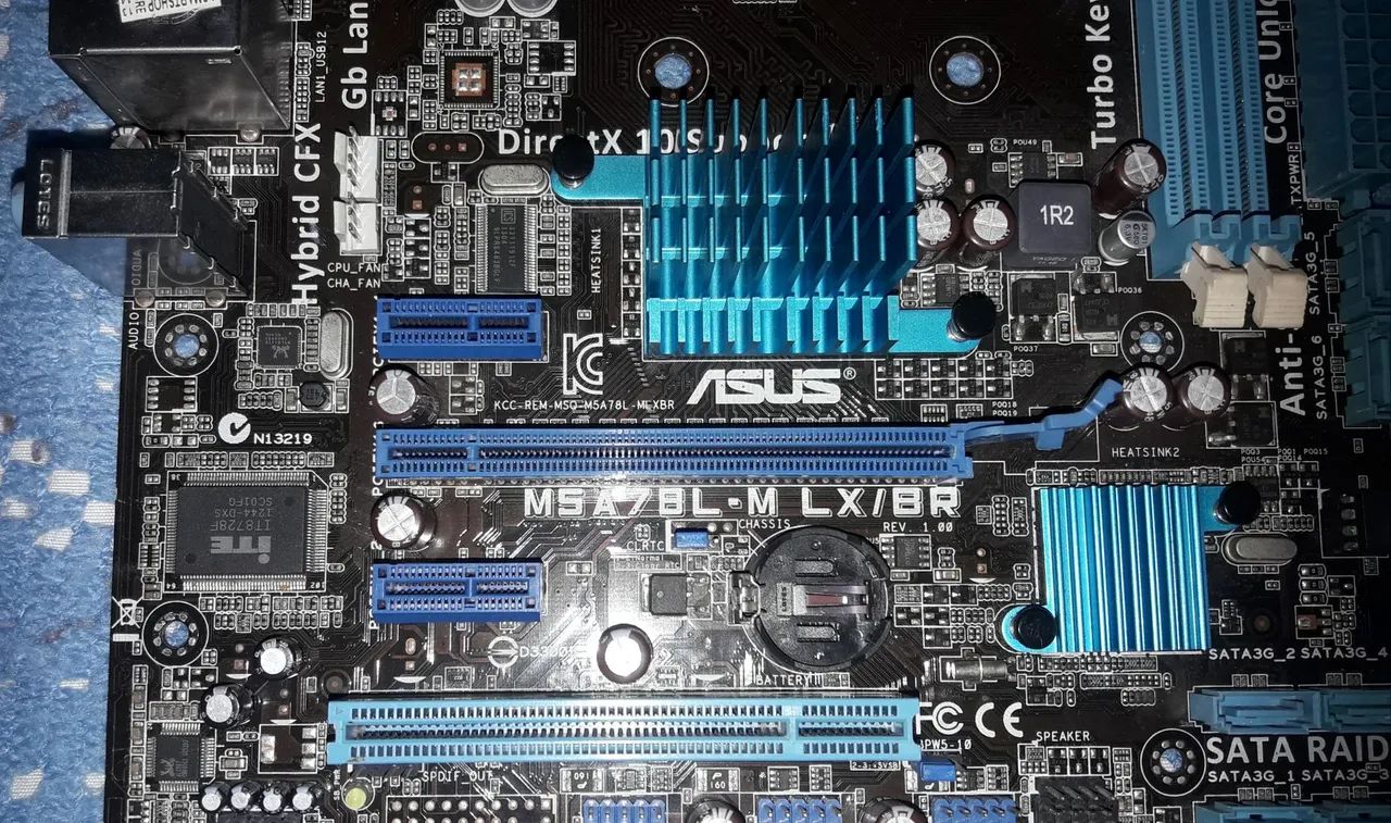 A Venda  placa Mãe Asus DDR3 AMD - Foto 3
