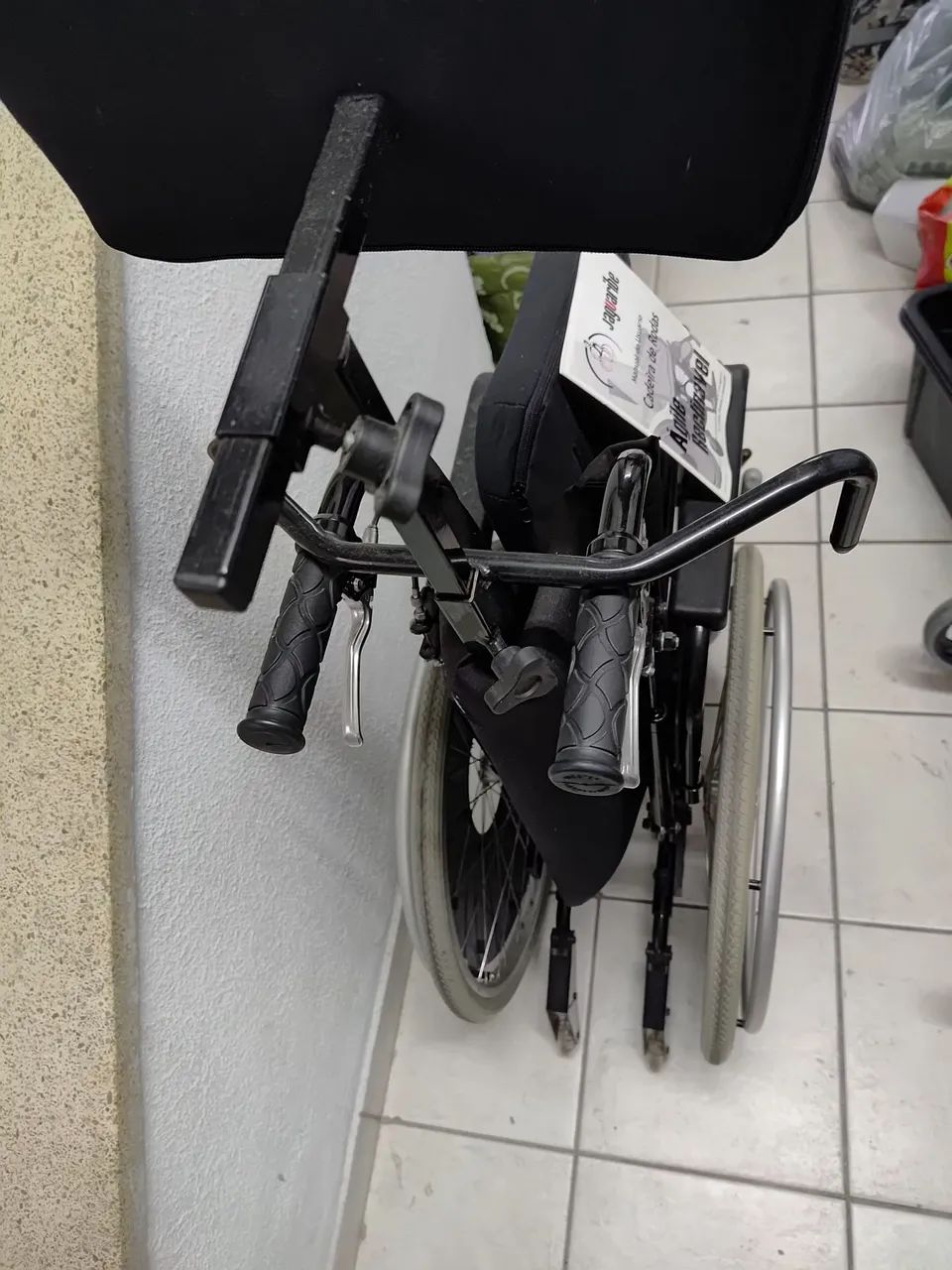 Cadeira de rodas com apoio de cabeça e inclina/deita - Foto 5