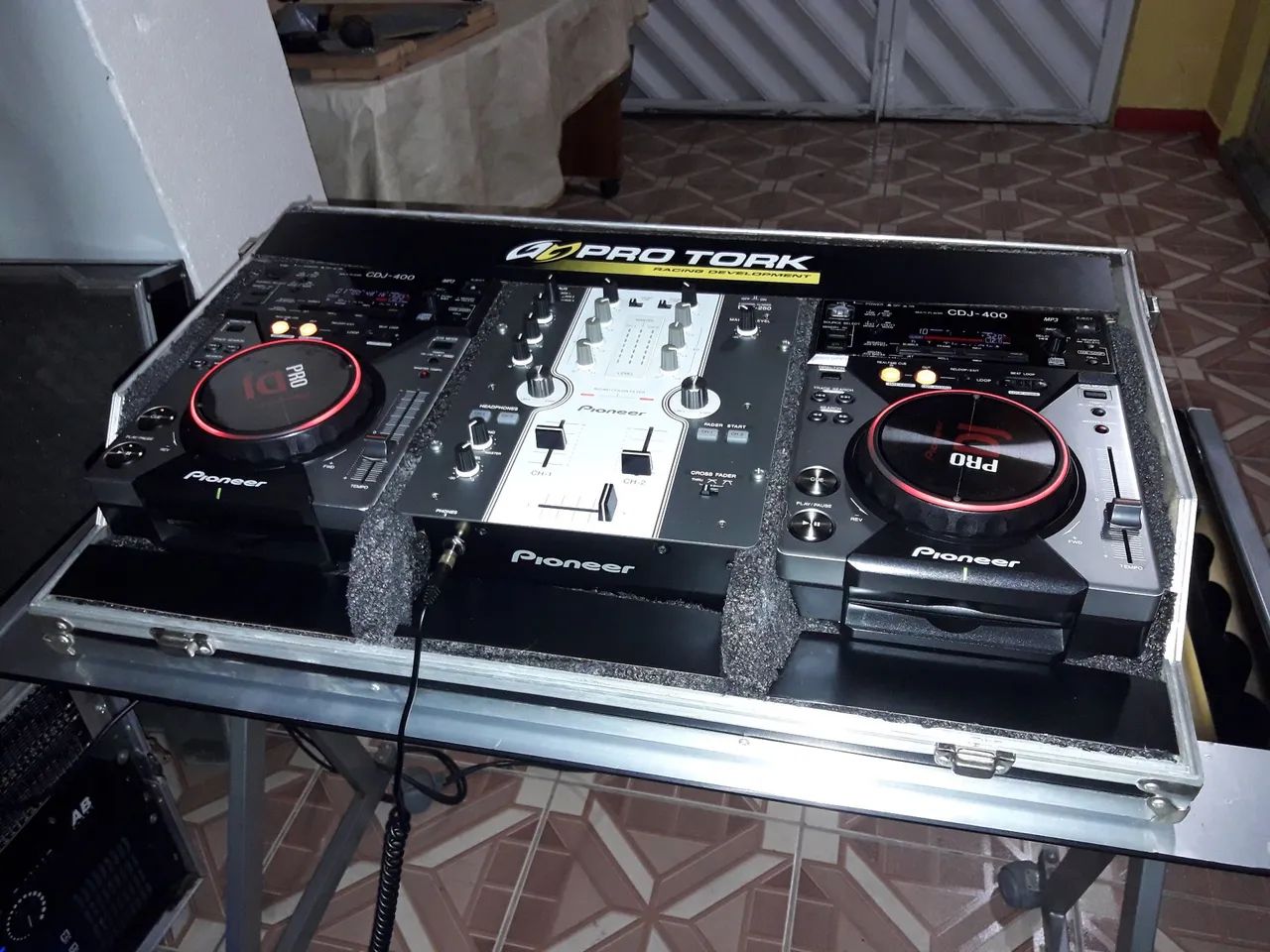 2 cdjs Pioneer 400 mix case 