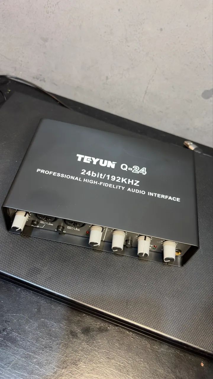 INTERFACE DE ÁUDIO TEYUN Q24