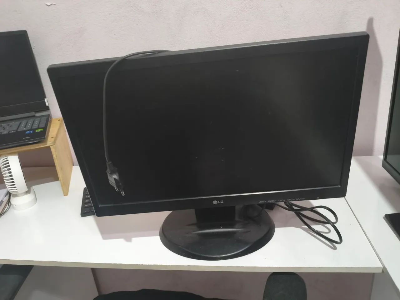 Monitor com defeito 