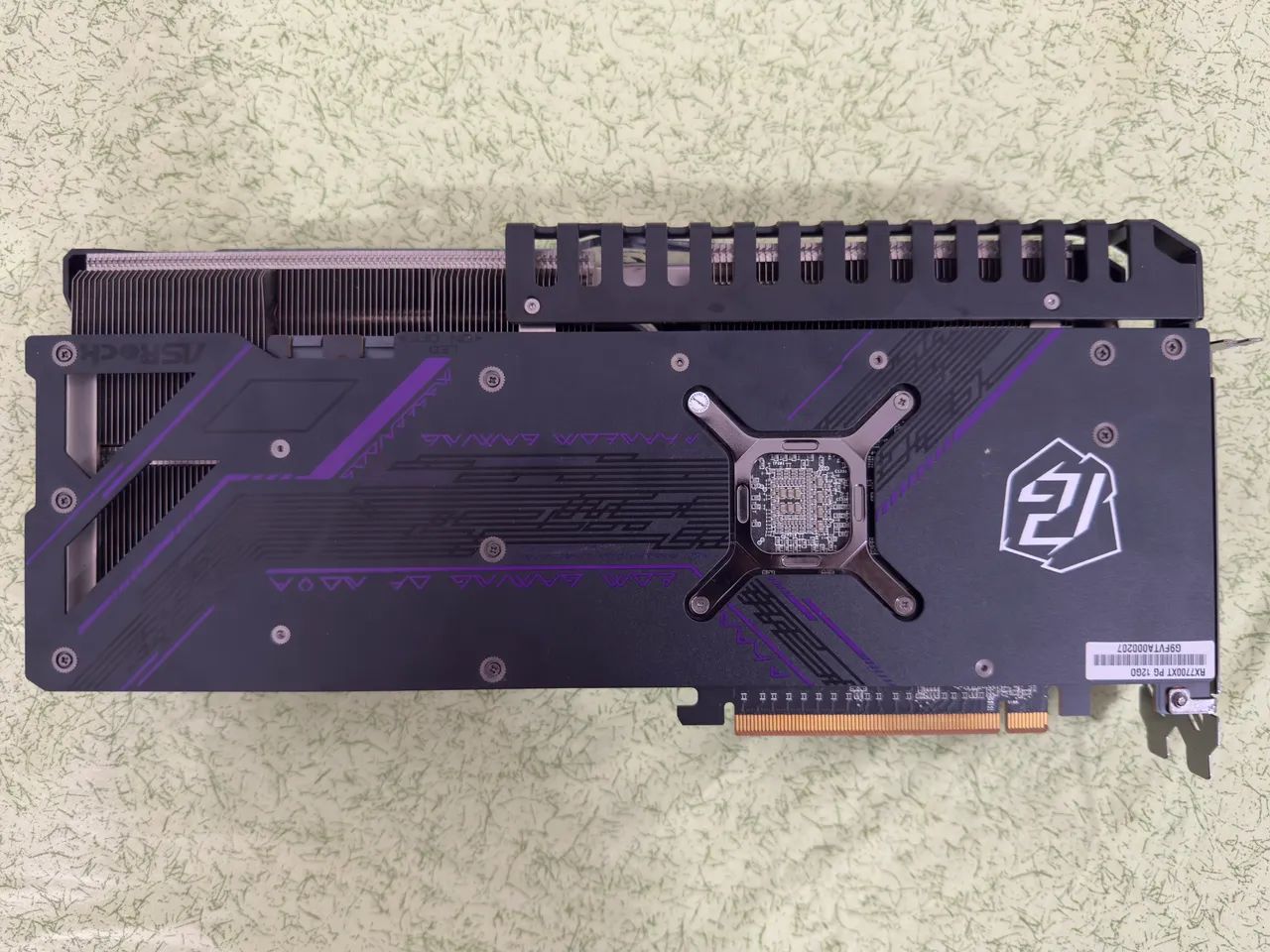 Placa de vídeo AMD RX7700XT - Foto 5