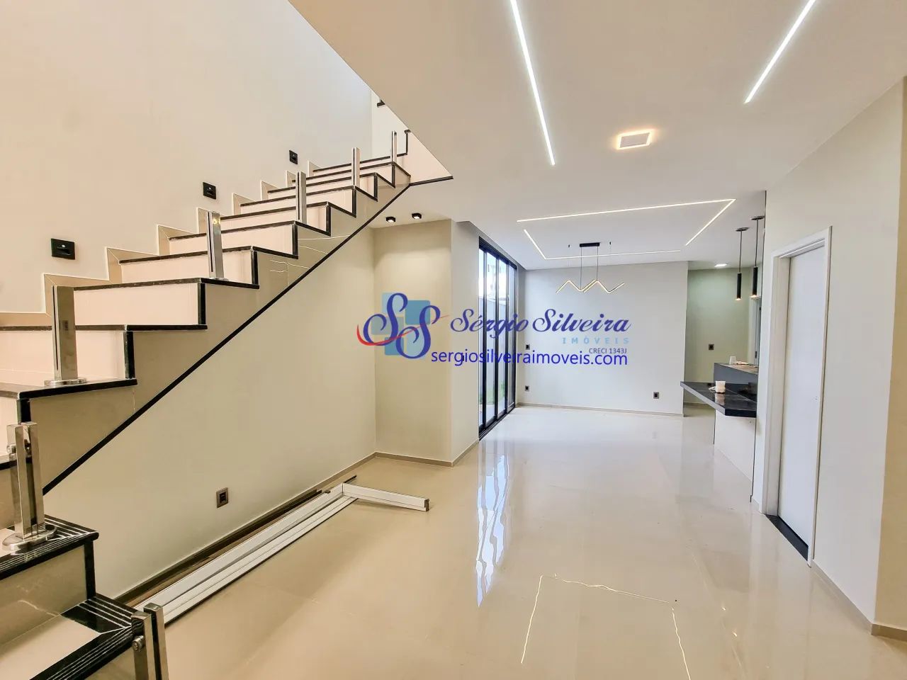Excelente casa duplex com 3 suítes - Foto 3