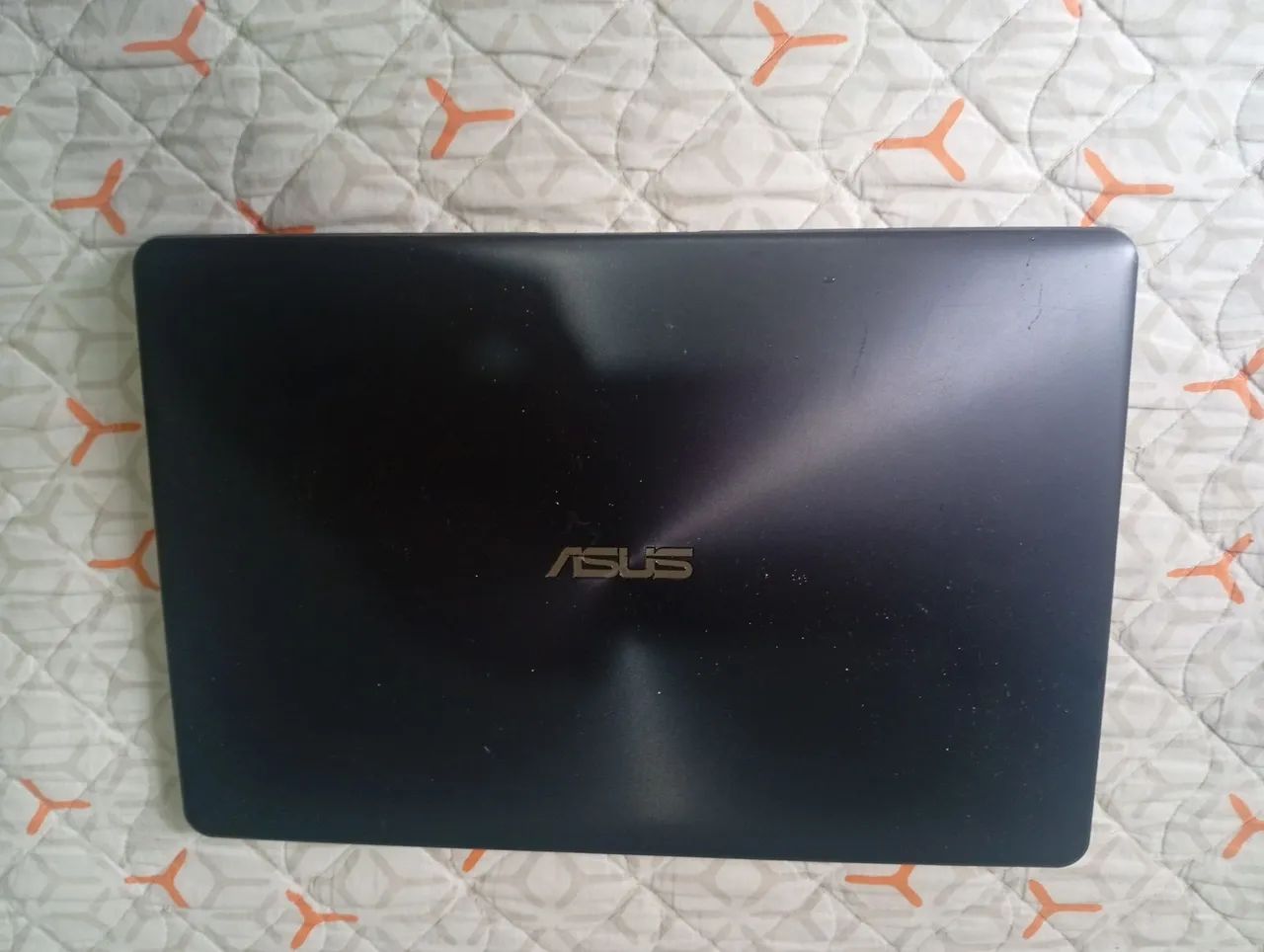 Vendo notebook Asus perfeito estado .