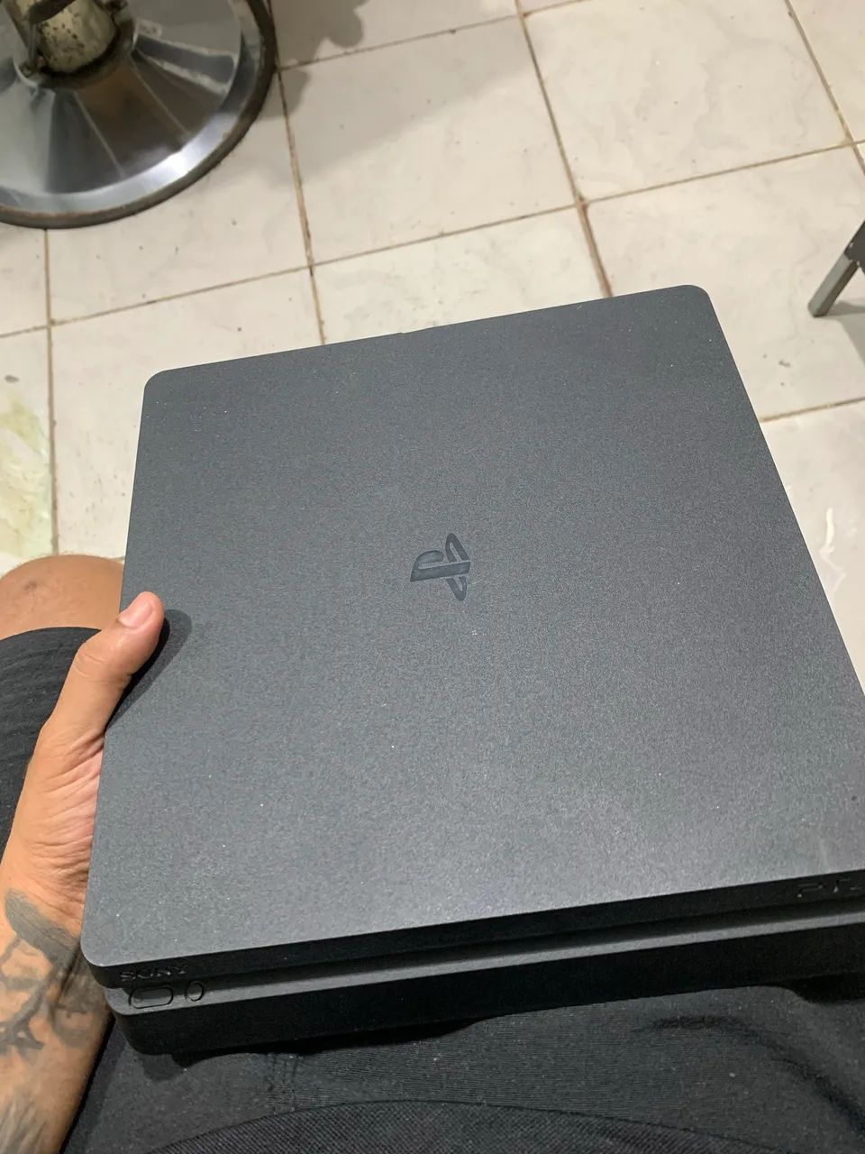 Playstation 4 Slim - Foto 3