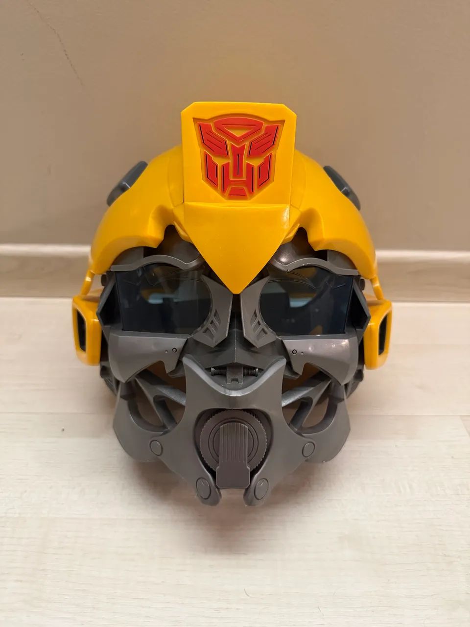 Máscara/capacete bumblebee transformers