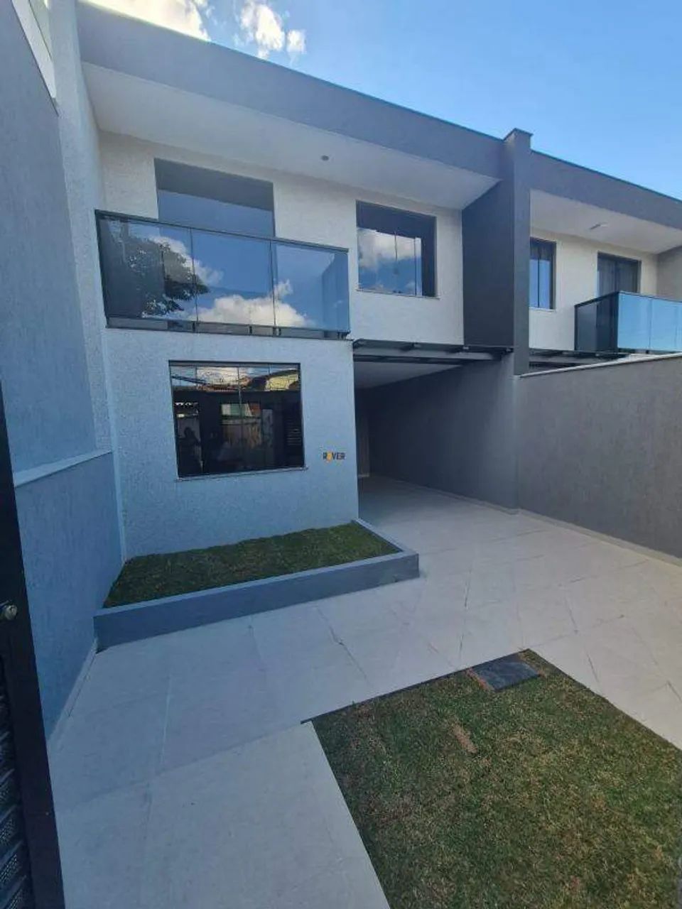 Casa Geminada à Venda  3 Quartos com Suíte - Foto 2
