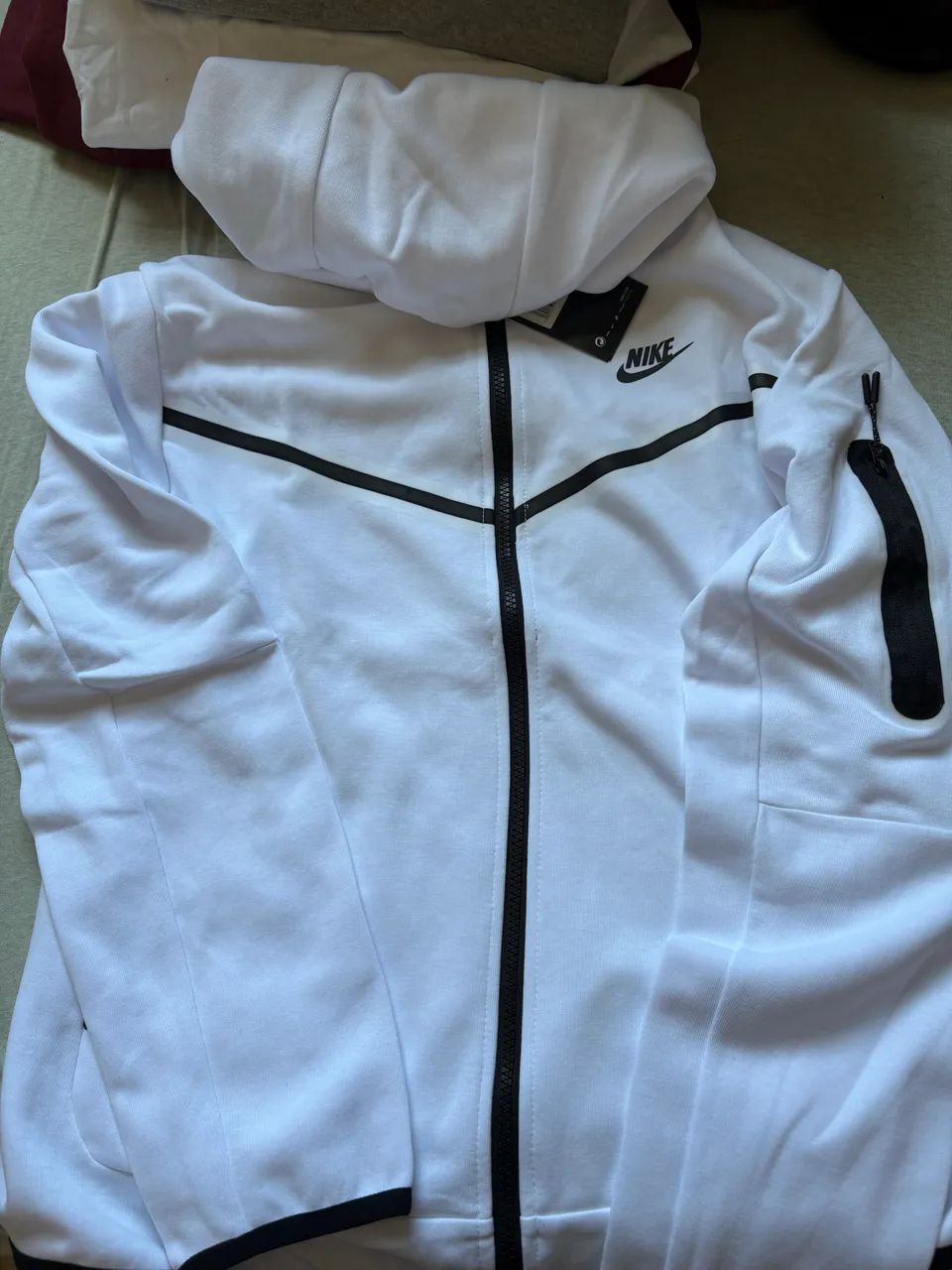 Conjunto Nike Tech Fleece Branco