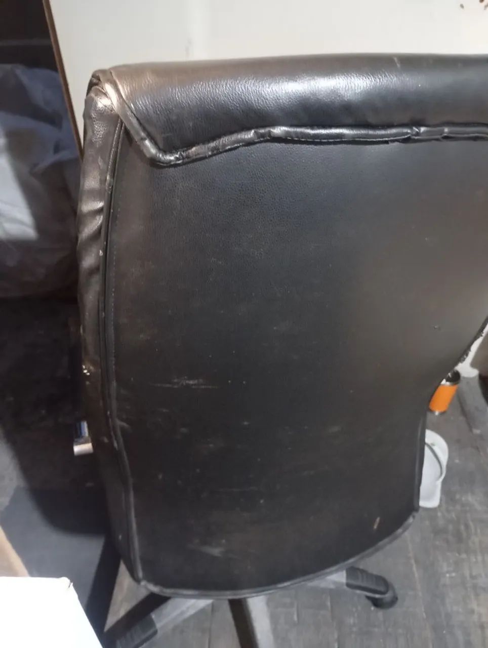 Cadeira de escritório ou pra Pc  - Foto 2