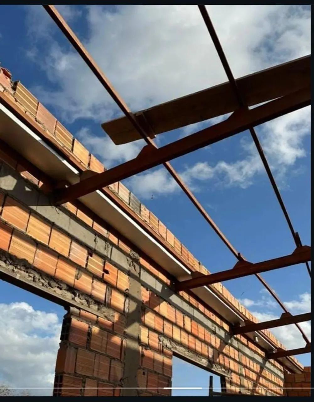 Calhas estações serviço alta durabilidade 