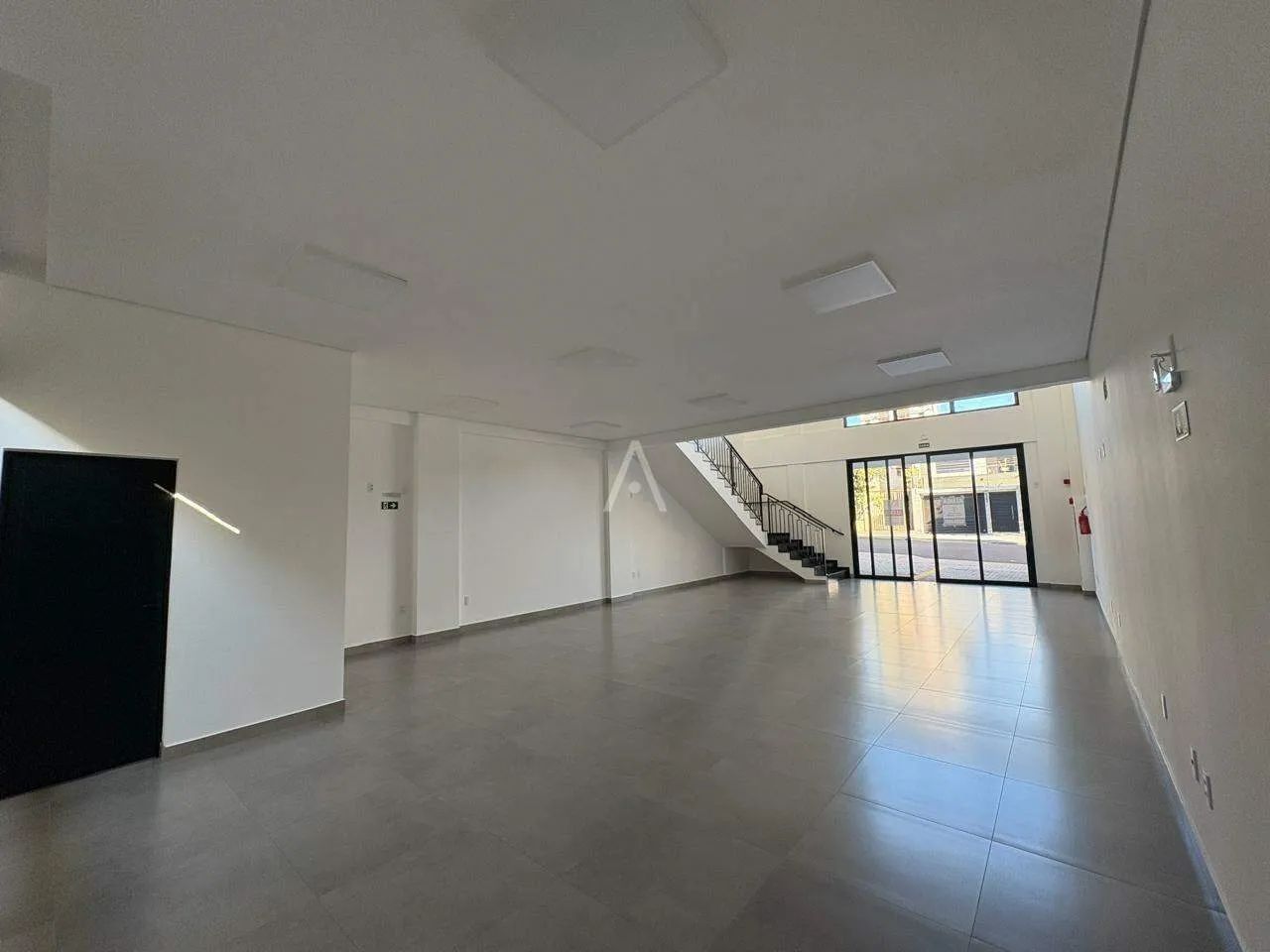 Sala Comercial Nova para Aluguel Neva em Cascavel Paraná - Foto 4
